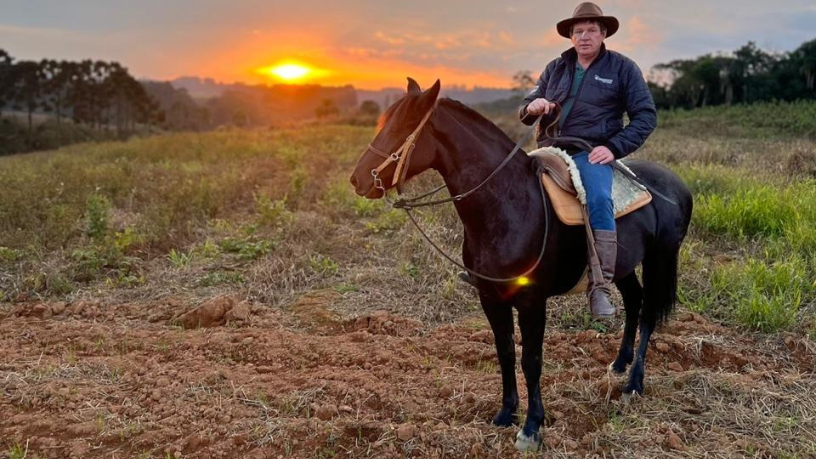 Com Altevir Seidel, descubra como escolher entre guindaste e munck de acordo com a necessidade e o tipo de operação.